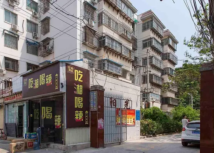 Henan Kaifeng-Bookstore Street-